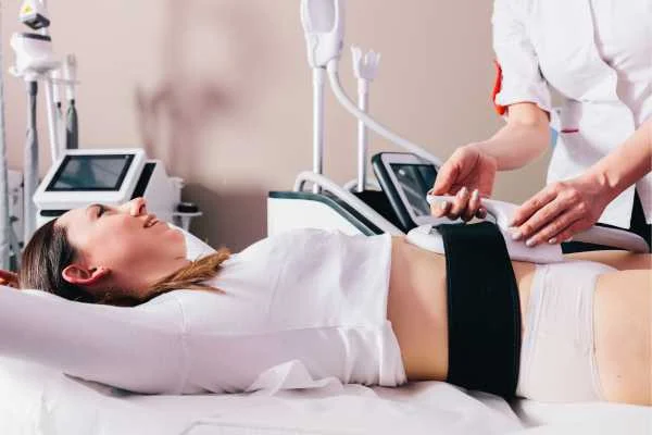 woman having body sculpting to help improve her body image and her mental health Kings Langley